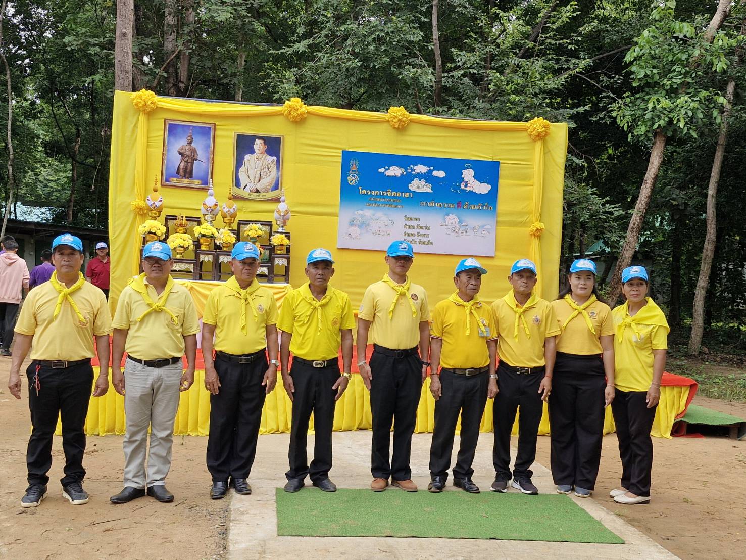 พช.จังหาร จังหวัดหวัดร้อยเอ็ด : จิตอาสาพระราชทานในการทำความสะอาดและปรับปรุงภูมิทัศน์ เนื่องในวันสมเด็จพระนารายณ์มหาราช 