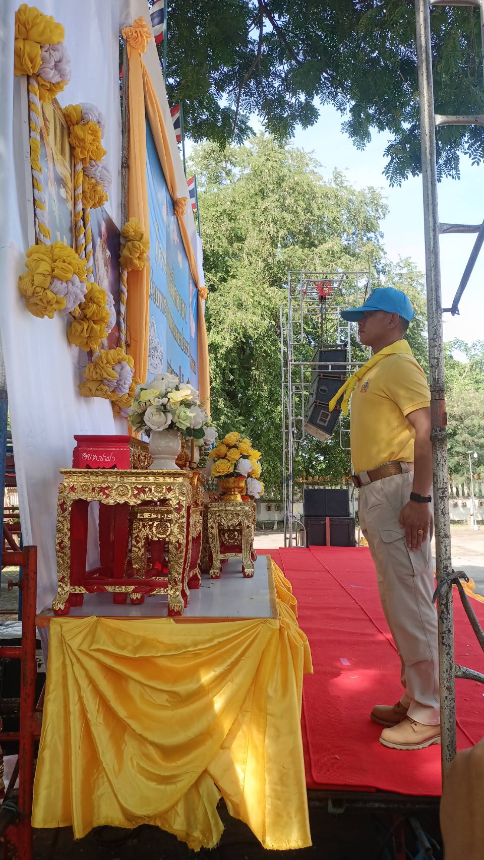 สำนักงานพัฒนาชุมชนอำเภอจังหาร จังหวัดร้อยเอ็ด: จัดกิจกรรมจิตอาสาพัฒนาทำความสะอาดและปรับภูมิทัศน์ เนื่องในวันคล้ายวันพระราชสมภพพระบามสมเด็จพระปรเมนทรรามาธิบดีศรีสินทรมหามงกุฎ พระจอมเกล้าเจ้าอยู่หัว